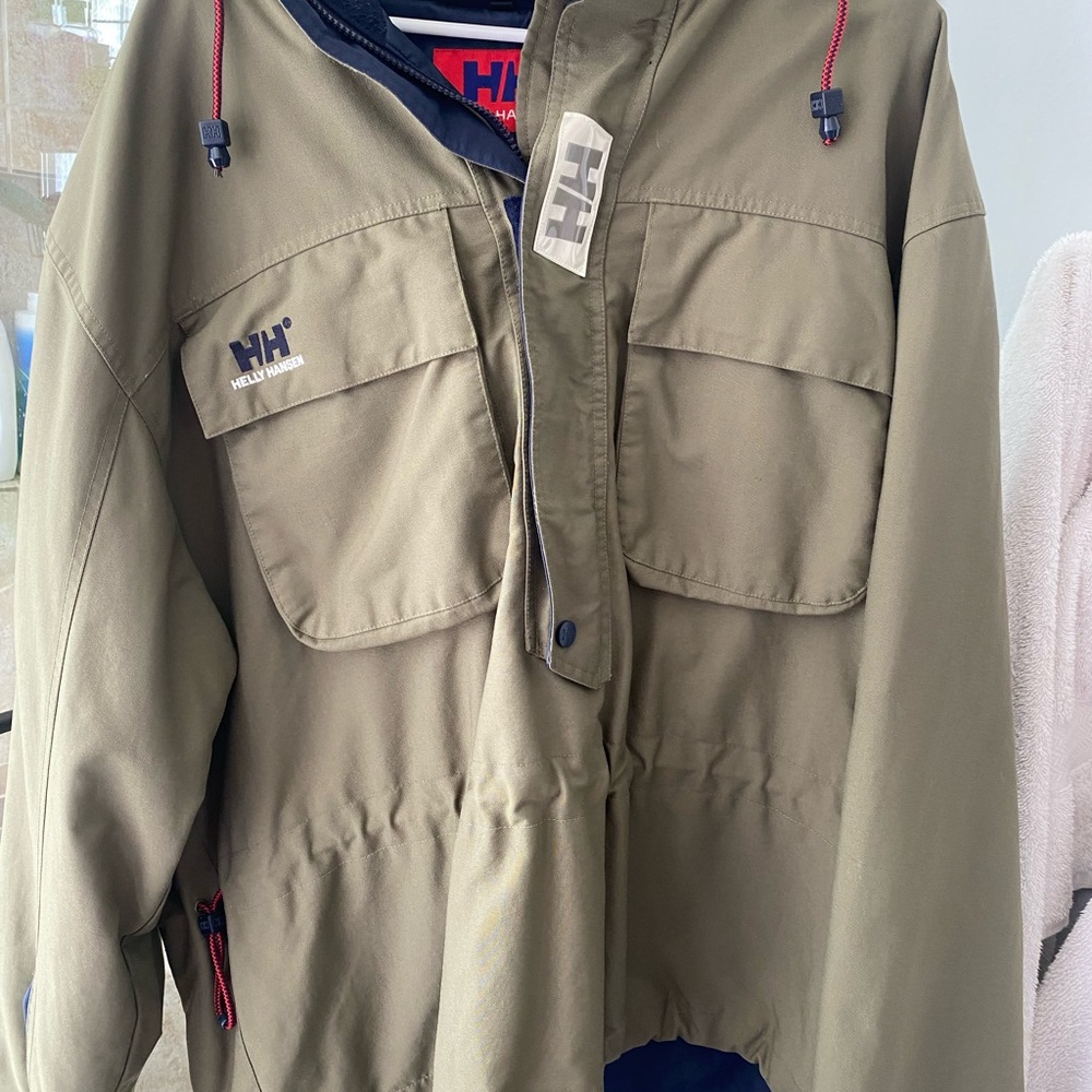 Rain pullover jacket